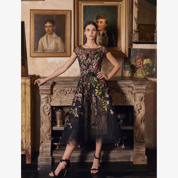 Marchesa Dresses & Skirts - Marchesa Floral-Embroidered Lace Cocktail Dress